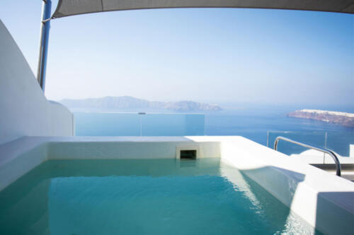 vitsentzos-suites-santorini-accommodation-1
