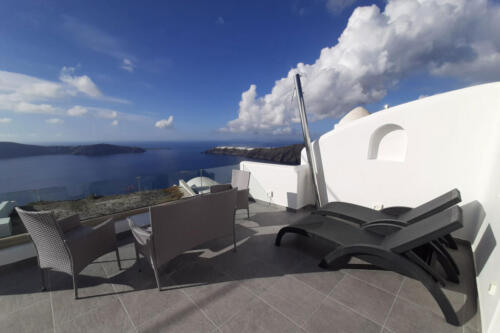 vitsentzos-suites-santorini-accommodation-3
