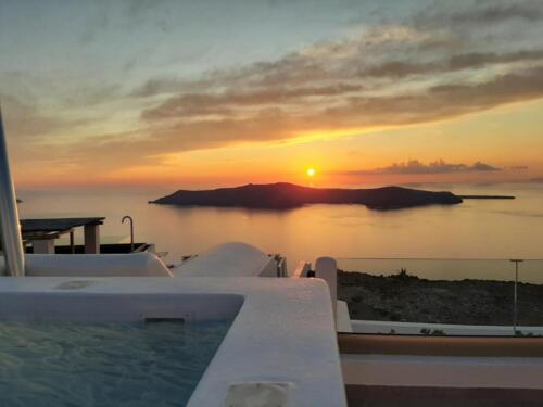 vitsentzos-suites-santorini-accommodation-7