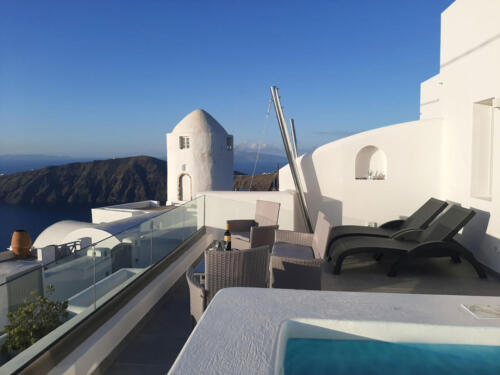 vitsentzos-suites-santorini-accommodation-9