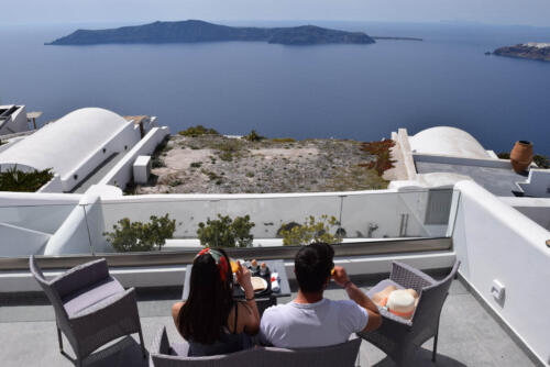 vitsentzos-suites-imerovigli-santorini-deluxe-19