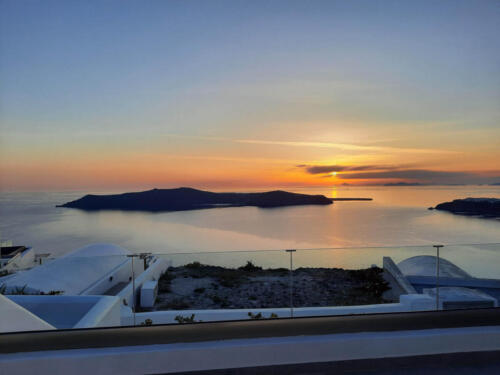 vitsentzos-suites-imerovigli-santorini-deluxe-7